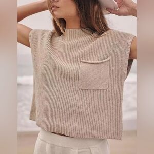 Fashion Women's Cropped Creamy Beige Ribbed Knit Sleeveless Sweater | Medium